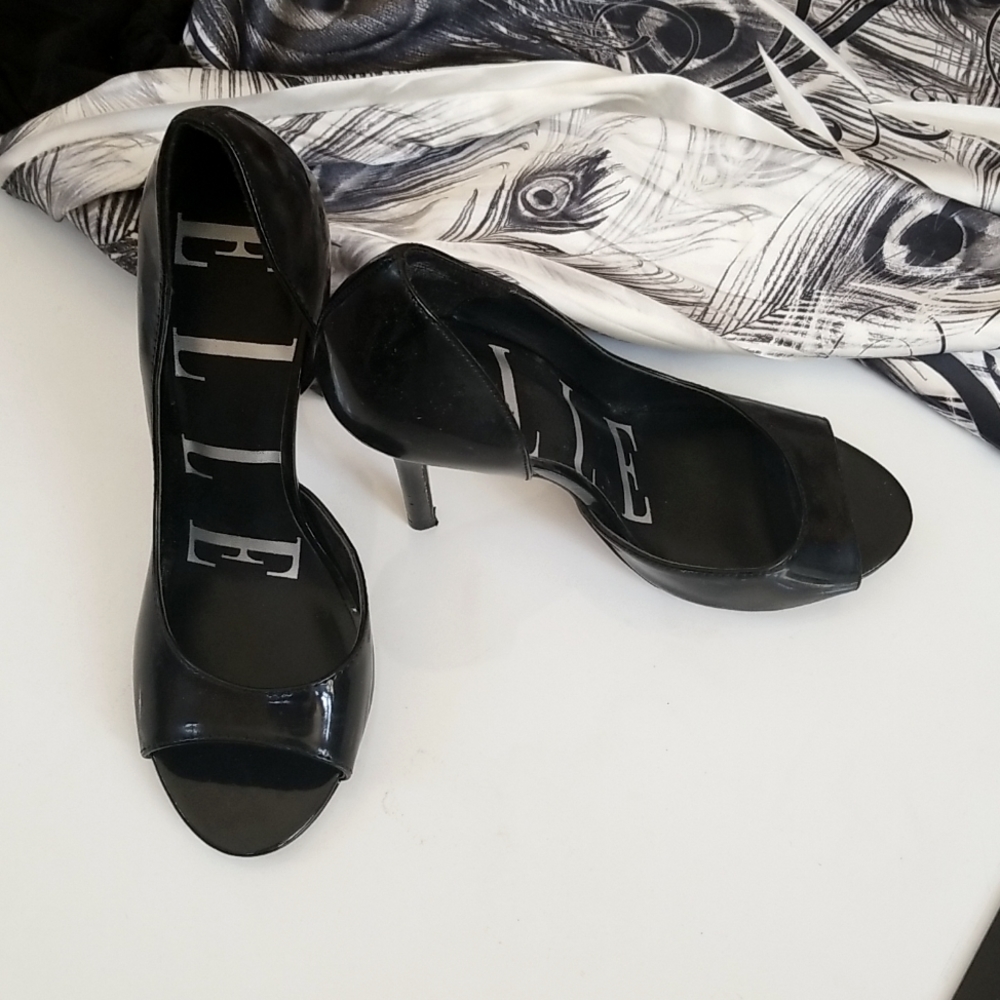Elle Women's Size 7.5 Heels